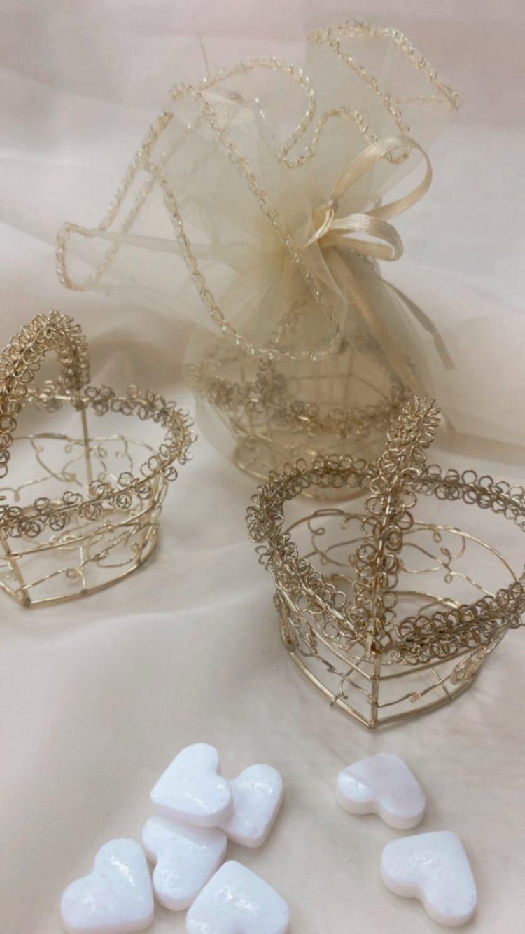 מיני סלסלאות מתכת רשת.