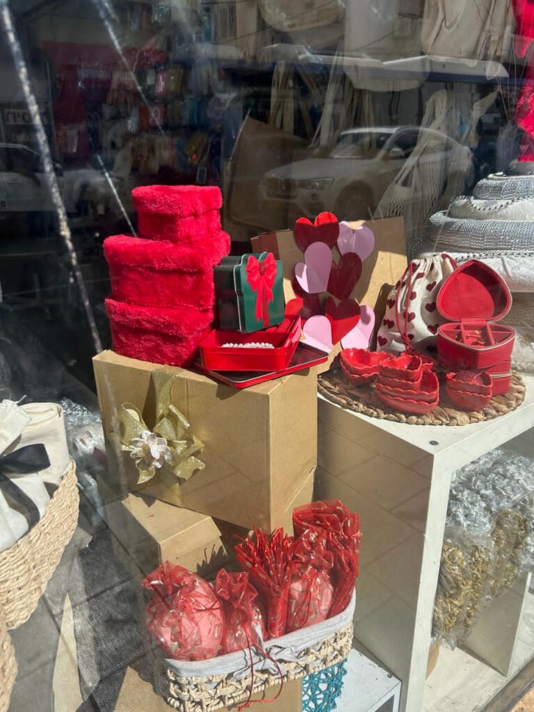 חלון הראווה שלנו בוולנטיינס דיי יום האהבה