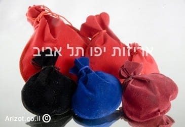 שקיות לבד – שקיות לחנויות ועסקים, אריזות תכשיטים ומתנות - קטגוריית קופסאות לתכשיטים - קופסאות אריזה מעוצבות בסיטונאות וליחידים