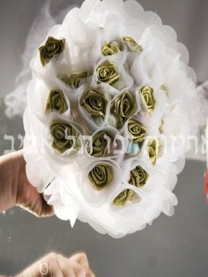 דוגמאות לזרי פרחים מבד לכלות ולעיצוב חתונות דוגמאות לזרי פרחים מבד לכלות ולעיצוב חתונות